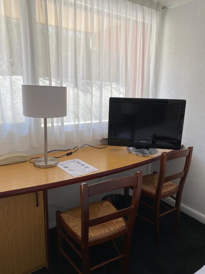 Kyriad Direct Marseille Ouest - Мартиг Экстерьер фото