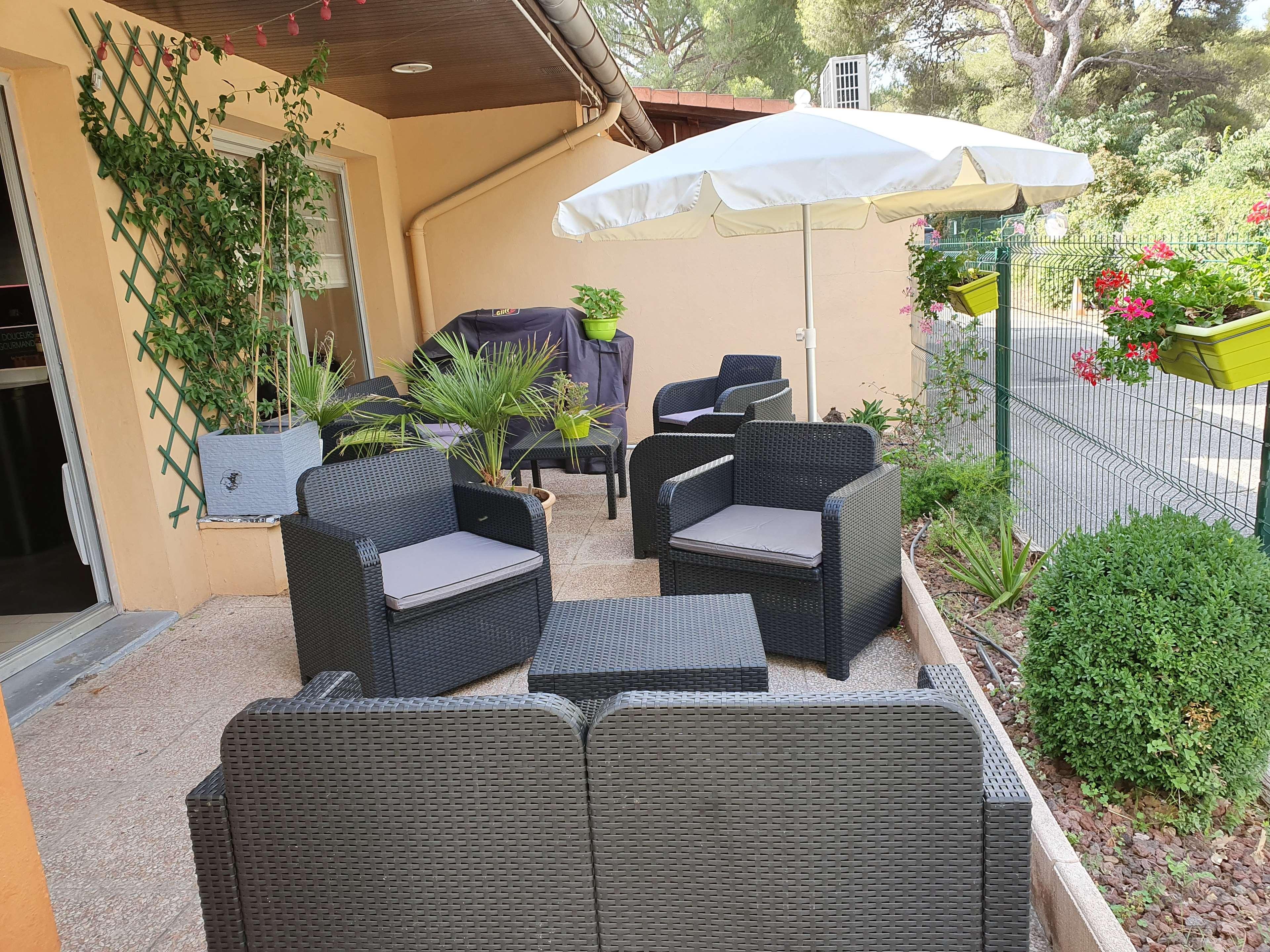 Kyriad Direct Marseille Ouest - Мартиг Экстерьер фото