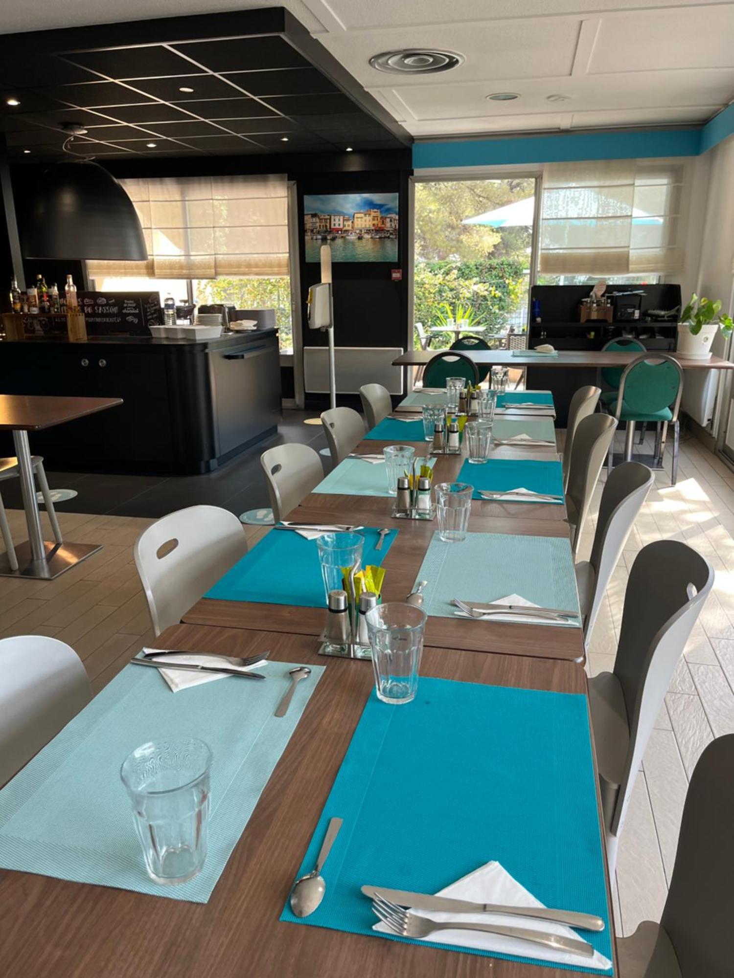 Kyriad Direct Marseille Ouest - Мартиг Экстерьер фото