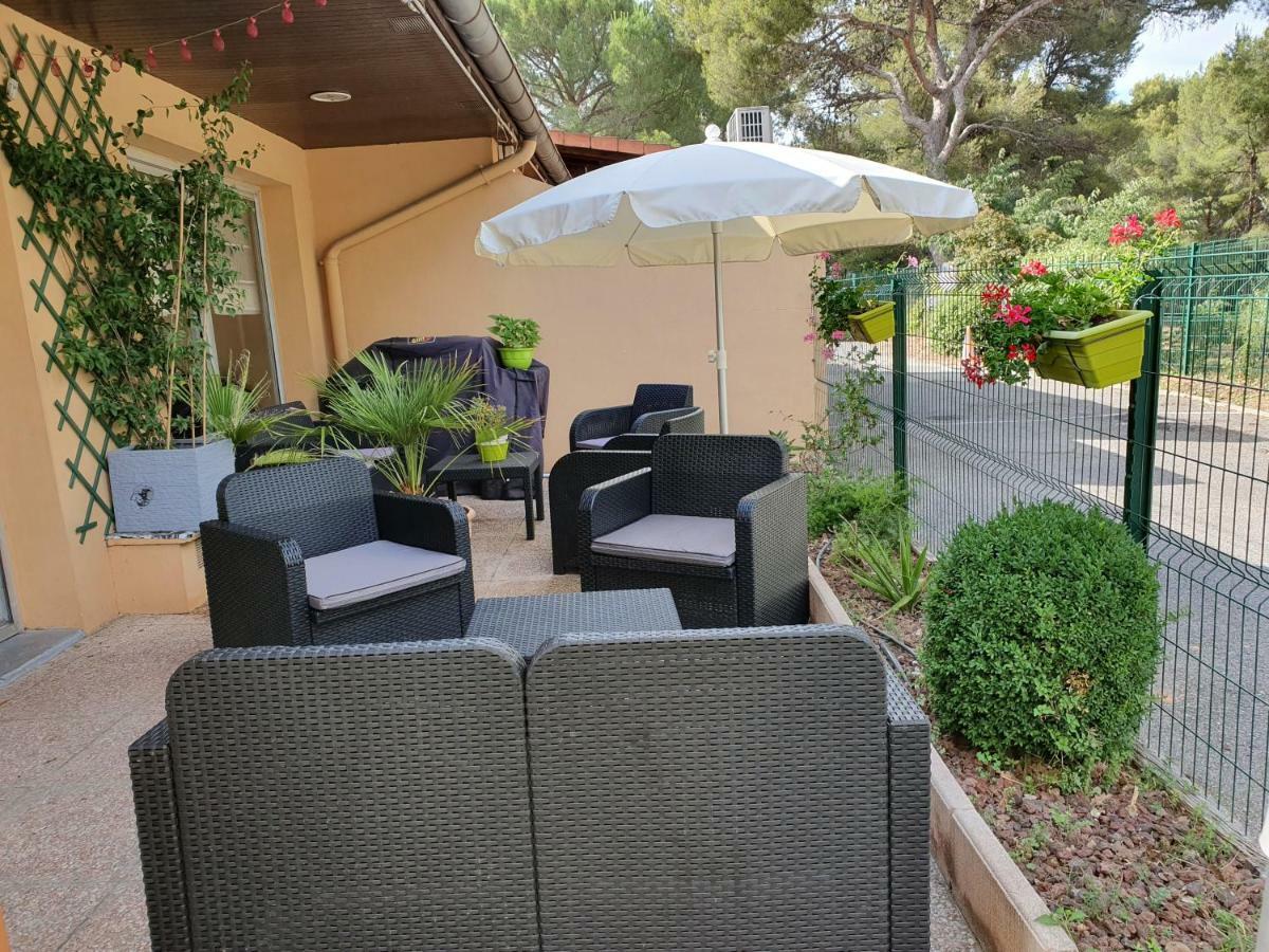 Kyriad Direct Marseille Ouest - Мартиг Экстерьер фото